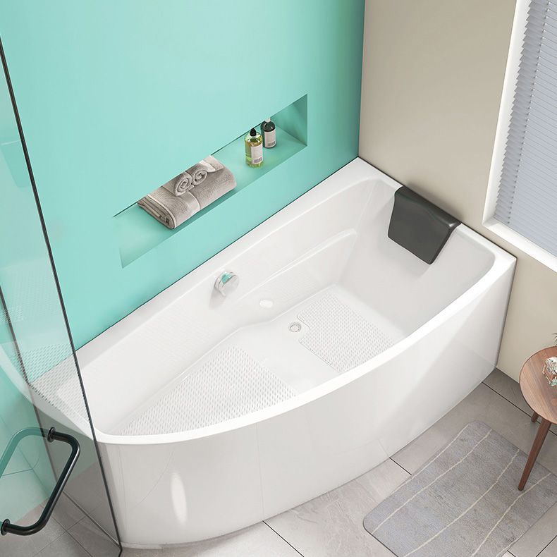 White Corner Bath Freestanding Acrylic Soaking Modern Bathtub Clearhalo 'Bathroom Remodel & Bathroom Fixtures' 'Bathtubs' 'Home Improvement' 'home_improvement' 'home_improvement_bathtubs' 'Showers & Bathtubs' 1200x1200_9e7d3287-8993-4abc-b2ad-3f4cc5c83149