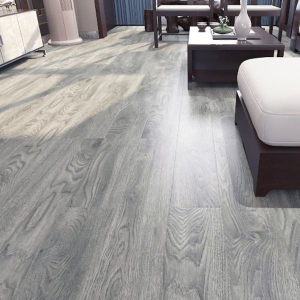 Brown Laminate Flooring Scratch Resistant Natural Oak Laminate with Click Lock Clearhalo 'Flooring 'Home Improvement' 'home_improvement' 'home_improvement_laminate_flooring' 'Laminate Flooring' 'laminate_flooring' Walls and Ceiling' 1200x1200_a102aeea-14bd-4a8c-a4a1-14e40e00cf23
