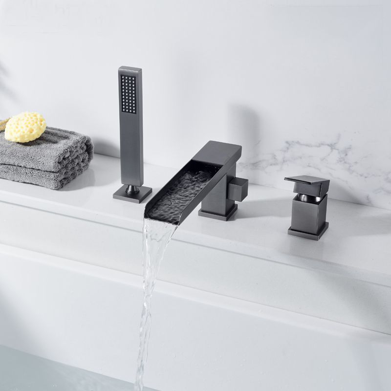 Modern Deck Mounted Copper Roman Tub Faucet Low Arc Tub Faucet Set Clearhalo 'Bathroom Remodel & Bathroom Fixtures' 'Bathtub Faucets' 'bathtub_faucets' 'Home Improvement' 'home_improvement' 'home_improvement_bathtub_faucets' 1200x1200_a3a7f921-d990-4886-bd5c-241f2c4315b4