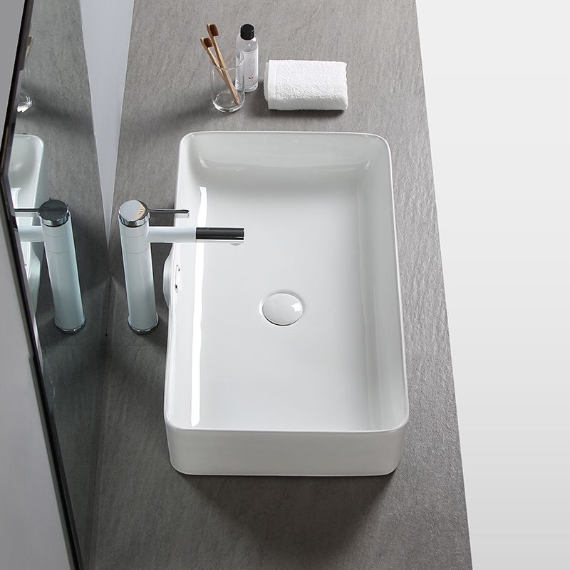 Modern Square Wash Stand Ceramic Metal Undermount Bathroom Sink Clearhalo 'Bathroom Remodel & Bathroom Fixtures' 'Bathroom Sinks & Faucet Components' 'Bathroom Sinks' 'bathroom_sink' 'Home Improvement' 'home_improvement' 'home_improvement_bathroom_sink' 1200x1200_a58e4418-a246-4791-82dc-982530324927