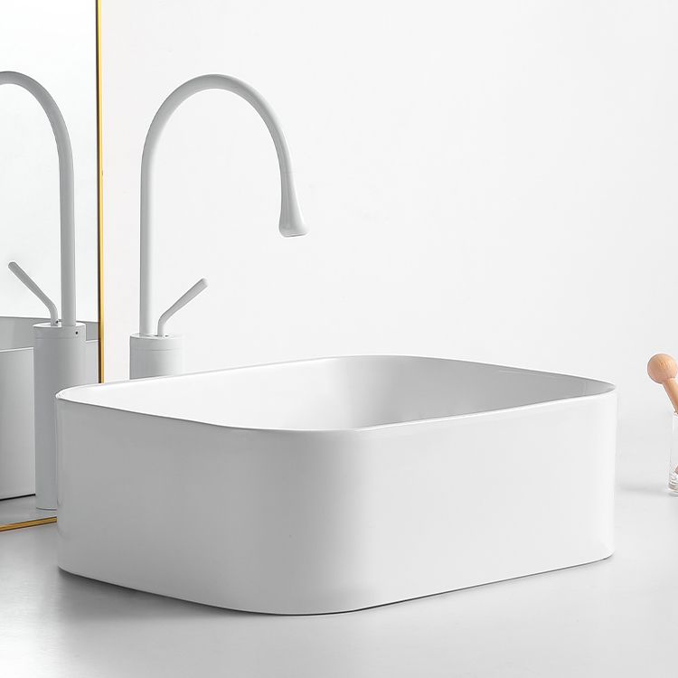 Modern Bathroom Sink Rectangular Porcelain Vessel Sink with Pop-Up Drain Clearhalo 'Bathroom Remodel & Bathroom Fixtures' 'Bathroom Sinks & Faucet Components' 'Bathroom Sinks' 'bathroom_sink' 'Home Improvement' 'home_improvement' 'home_improvement_bathroom_sink' 1200x1200_a9dd859e-8d22-40e4-a605-3fac9d006e0a