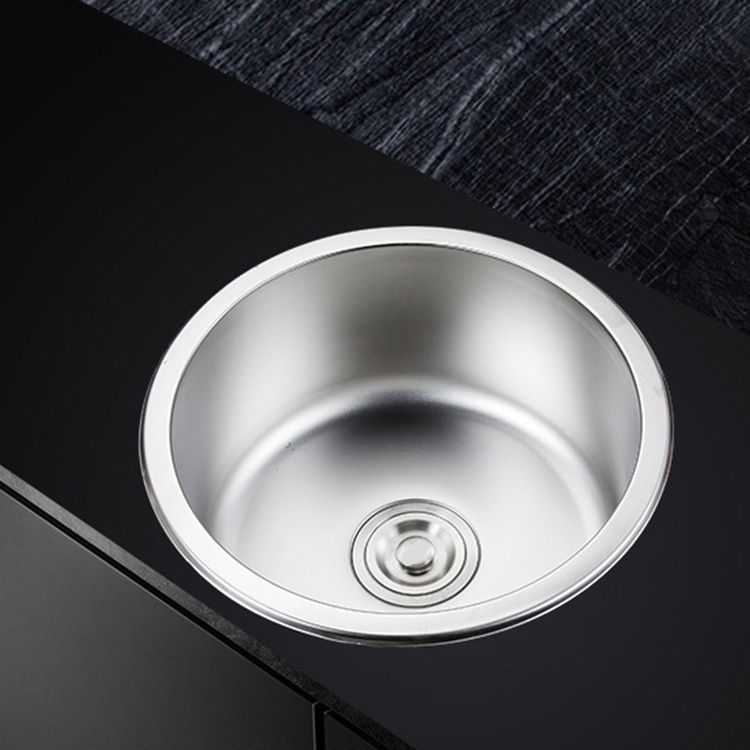 Round Single Bowl Kitchen Sink Stainless Steel Sink with Drain Strainer Kit Clearhalo 'Home Improvement' 'home_improvement' 'home_improvement_kitchen_sinks' 'Kitchen Remodel & Kitchen Fixtures' 'Kitchen Sinks & Faucet Components' 'Kitchen Sinks' 'kitchen_sinks' 1200x1200_abc10717-e887-49c2-9920-8468e6806cce