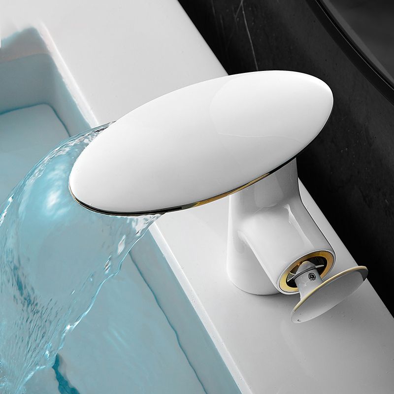 Modern Faucet Waterfall Spout Single Hole Lever Handle Bathroom Faucet Clearhalo 'Bathroom Remodel & Bathroom Fixtures' 'Bathroom Sink Faucets' 'Bathroom Sinks & Faucet Components' 'bathroom_sink_faucets' 'Home Improvement' 'home_improvement' 'home_improvement_bathroom_sink_faucets' 1200x1200_abf1c52e-b2fa-44f1-85cc-faaac5ebfc26