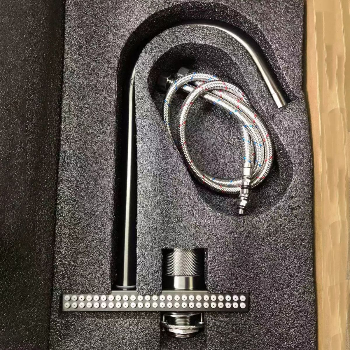 Contemporary Standard Kitchen Faucets Brushed Nickel No Sensor Swivel Spout Clearhalo 'Home Improvement' 'home_improvement' 'home_improvement_kitchen_faucets' 'Kitchen Faucets' 'Kitchen Remodel & Kitchen Fixtures' 'Kitchen Sinks & Faucet Components' 'kitchen_faucets' 1200x1200_ad1d272b-5e80-44a8-976e-9cbd7405fd45