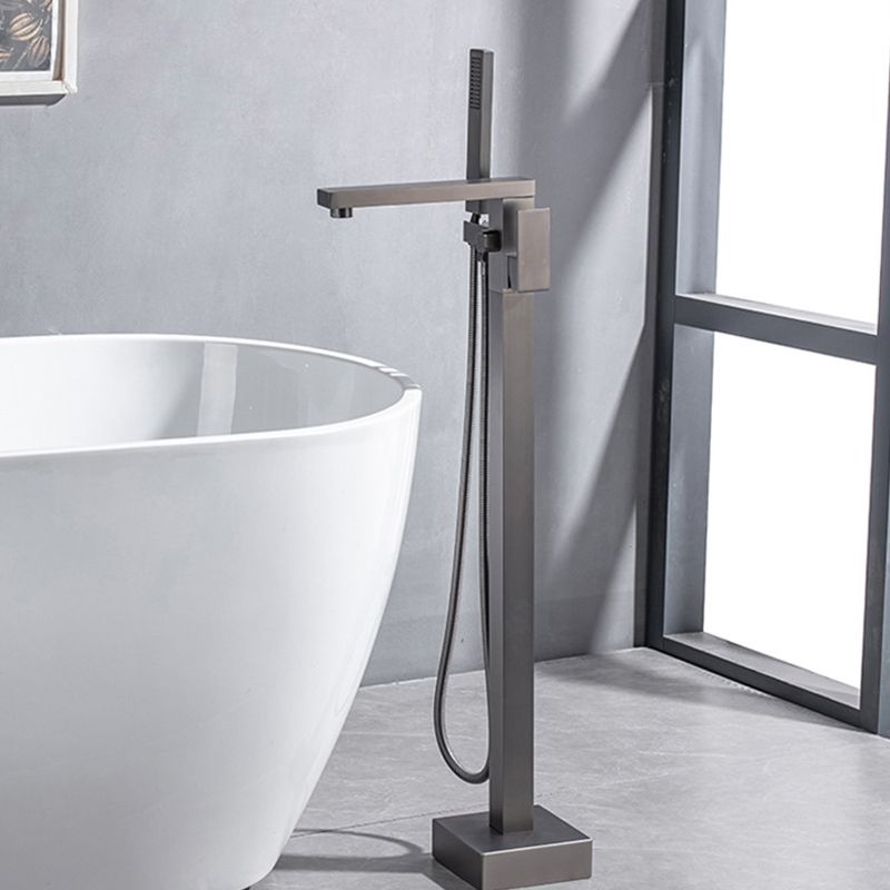 Floor Mounted Metal Freestanding Tub Filler Low Arc Freestanding Tub Filler Trim Clearhalo 'Bathroom Remodel & Bathroom Fixtures' 'Bathtub Faucets' 'bathtub_faucets' 'Home Improvement' 'home_improvement' 'home_improvement_bathtub_faucets' 1200x1200_aebecd43-406f-40c2-9f0d-7e2364a7c7ef