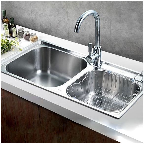 Modern Stainless Steel Kitchen Sink Double Sink Kitchen Sink with Basket Strainer Clearhalo 'Home Improvement' 'home_improvement' 'home_improvement_kitchen_sinks' 'Kitchen Remodel & Kitchen Fixtures' 'Kitchen Sinks & Faucet Components' 'Kitchen Sinks' 'kitchen_sinks' 1200x1200_aeee24c1-a217-44ea-a90c-2792b9acfd55