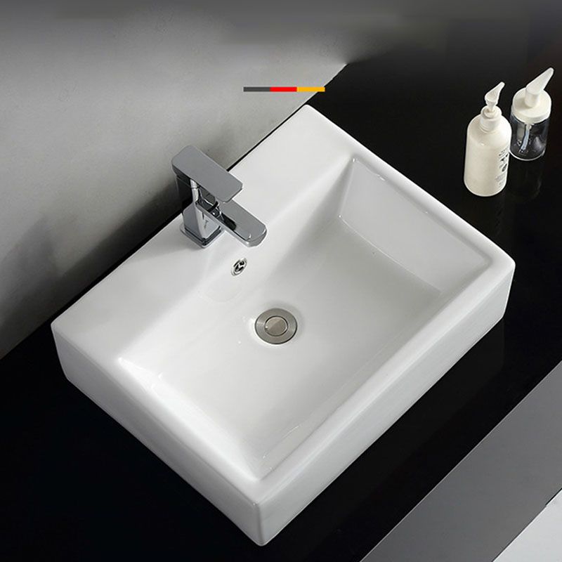 Rectangular and Round Vessel Sink in white with No Craftsmanship Basin Sink Clearhalo 'Bathroom Remodel & Bathroom Fixtures' 'Bathroom Sinks & Faucet Components' 'Bathroom Sinks' 'bathroom_sink' 'Home Improvement' 'home_improvement' 'home_improvement_bathroom_sink' 1200x1200_af34b6f5-7124-4134-b7e5-8208a93b34d9