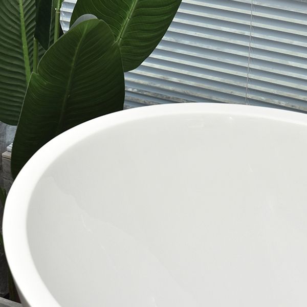 White Oval Bath Freestanding Acrylic Soaking Handles Included Modern Bathtub Clearhalo 'Bathroom Remodel & Bathroom Fixtures' 'Bathtubs' 'Home Improvement' 'home_improvement' 'home_improvement_bathtubs' 'Showers & Bathtubs' 1200x1200_afb2b87d-5471-4aa0-ba5c-0126817f5a4f