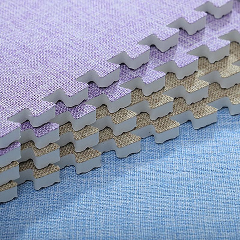 Modern Indoor Carpet Tiles Stain Resistant Interlocking Carpet Floor Tile Clearhalo 'Carpet Tiles & Carpet Squares' 'carpet_tiles_carpet_squares' 'Flooring 'Home Improvement' 'home_improvement' 'home_improvement_carpet_tiles_carpet_squares' Walls and Ceiling' 1200x1200_b231b75e-e74b-4d60-8c59-4f382be0eca4