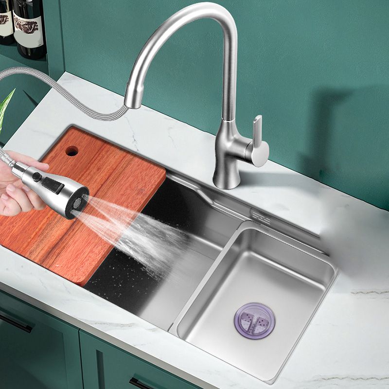 Stainless Steel Kitchen Sink Contemporary Kitchen Sink with Drain Assembly Clearhalo 'Home Improvement' 'home_improvement' 'home_improvement_kitchen_sinks' 'Kitchen Remodel & Kitchen Fixtures' 'Kitchen Sinks & Faucet Components' 'Kitchen Sinks' 'kitchen_sinks' 1200x1200_b3d7963f-ccec-4f7c-a637-c6c63303bd33