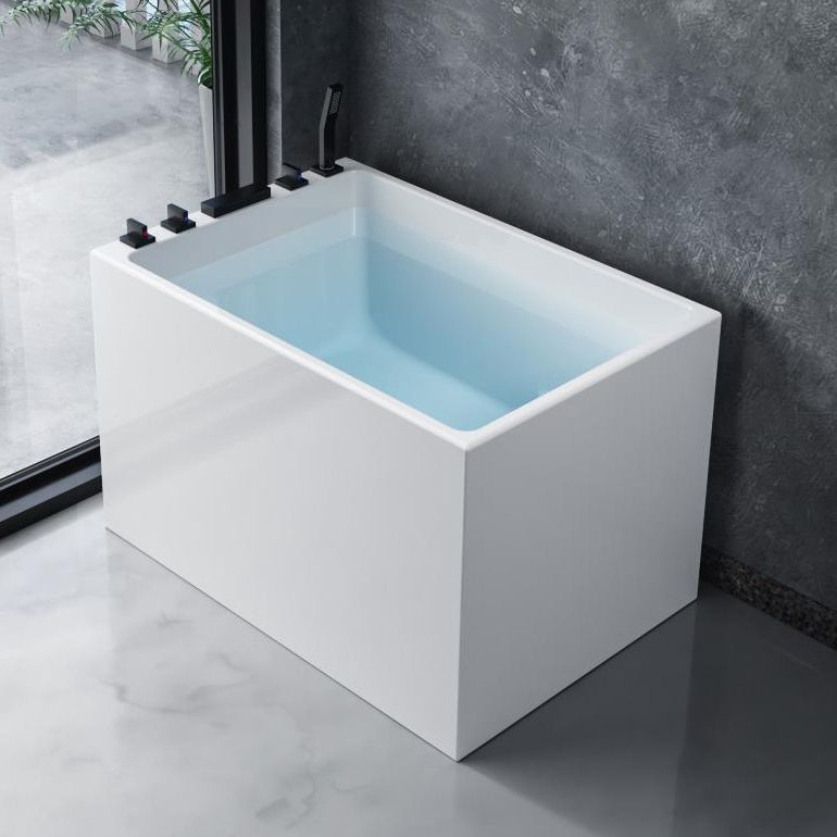 White Freestanding Bathtub Acrylic Soaking Rectangular Modern Bath Clearhalo 'Bathroom Remodel & Bathroom Fixtures' 'Bathtubs' 'Home Improvement' 'home_improvement' 'home_improvement_bathtubs' 'Showers & Bathtubs' 1200x1200_b3f8c34b-d03c-4905-835b-40188fbf574d