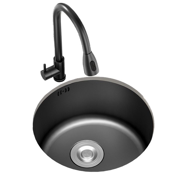 Single Bowl Stainless Steel Sink in black with Strainer Undermount Kitchen Sink Clearhalo 'Home Improvement' 'home_improvement' 'home_improvement_kitchen_sinks' 'Kitchen Remodel & Kitchen Fixtures' 'Kitchen Sinks & Faucet Components' 'Kitchen Sinks' 'kitchen_sinks' 1200x1200_b626bbb5-29ba-4205-bd33-9075c250d60a