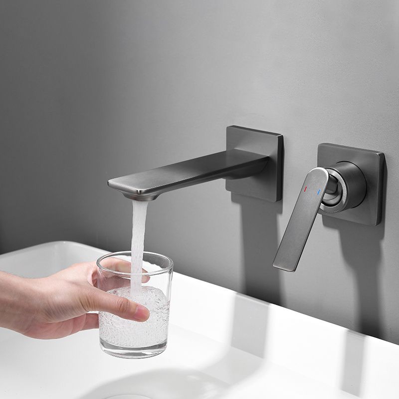 Traditional Wall Mounted Metal Tub Filler Low Arc Tub Faucet Trim Clearhalo 'Bathroom Remodel & Bathroom Fixtures' 'Bathtub Faucets' 'bathtub_faucets' 'Home Improvement' 'home_improvement' 'home_improvement_bathtub_faucets' 1200x1200_b9166a36-9863-4a70-82ff-8084d8551685