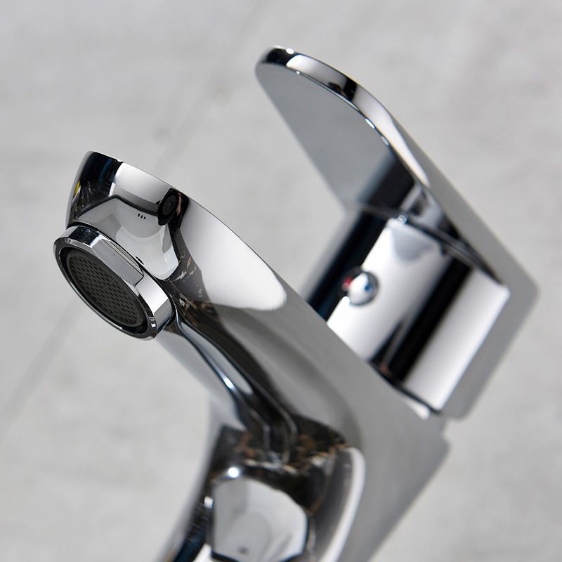 Basic Metal Sink Faucet Silver Bathroom Faucet with Lever Handle Clearhalo 'Bathroom Remodel & Bathroom Fixtures' 'Bathroom Sink Faucets' 'Bathroom Sinks & Faucet Components' 'bathroom_sink_faucets' 'Home Improvement' 'home_improvement' 'home_improvement_bathroom_sink_faucets' 1200x1200_b917f71f-9d01-4ab9-b463-2564e8dba759