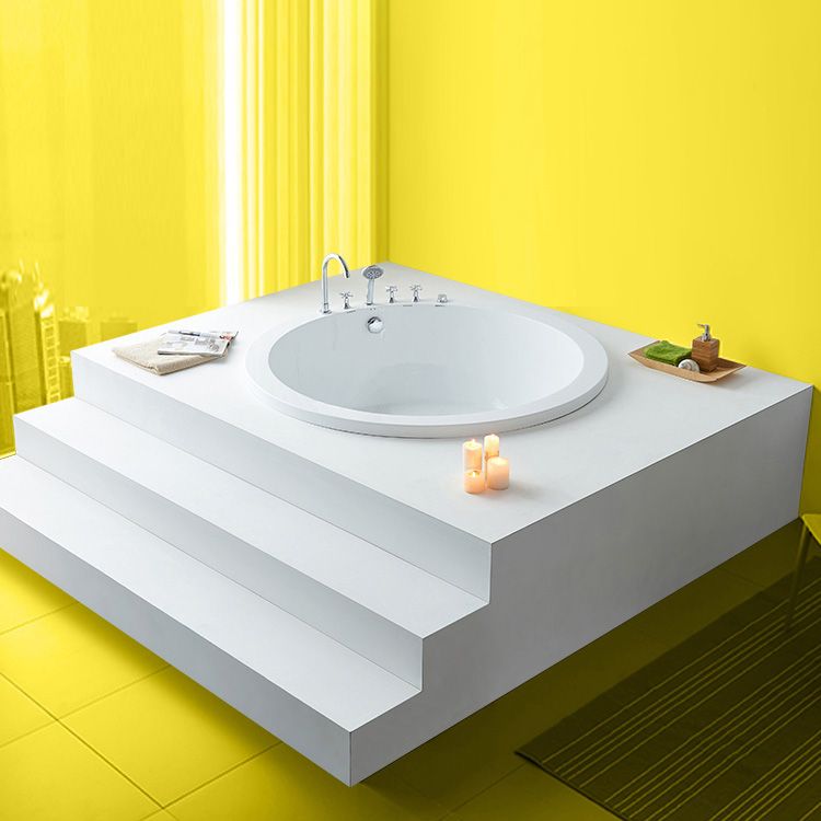 Modern Round Bath Acrylic Soaking White Back to Wall Drop-in Bathtub Clearhalo 'Bathroom Remodel & Bathroom Fixtures' 'Bathtubs' 'Home Improvement' 'home_improvement' 'home_improvement_bathtubs' 'Showers & Bathtubs' 1200x1200_b9717160-47f6-4796-9d78-57da0dcc94fb