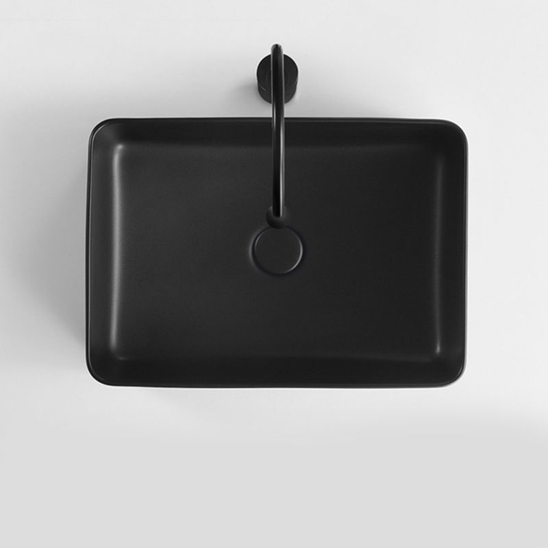 Modern Bathroom Sink Ceramic Oval White Basin Drain Assembly Bathroom Sink Clearhalo 'Bathroom Remodel & Bathroom Fixtures' 'Bathroom Sinks & Faucet Components' 'Bathroom Sinks' 'bathroom_sink' 'Home Improvement' 'home_improvement' 'home_improvement_bathroom_sink' 1200x1200_bc013537-5932-4656-aa23-d1309a540caf