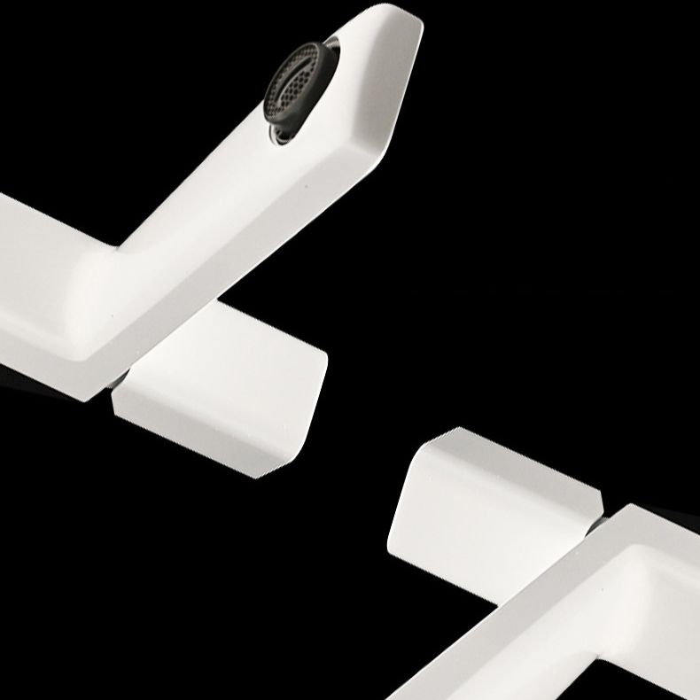 Modern Single Rotary Switch Standard Kitchen Faucet Low Profile Water Faucet Clearhalo 'Home Improvement' 'home_improvement' 'home_improvement_kitchen_faucets' 'Kitchen Faucets' 'Kitchen Remodel & Kitchen Fixtures' 'Kitchen Sinks & Faucet Components' 'kitchen_faucets' 1200x1200_bc5549a4-cbcf-47b0-8ccb-f6fcad3abadd