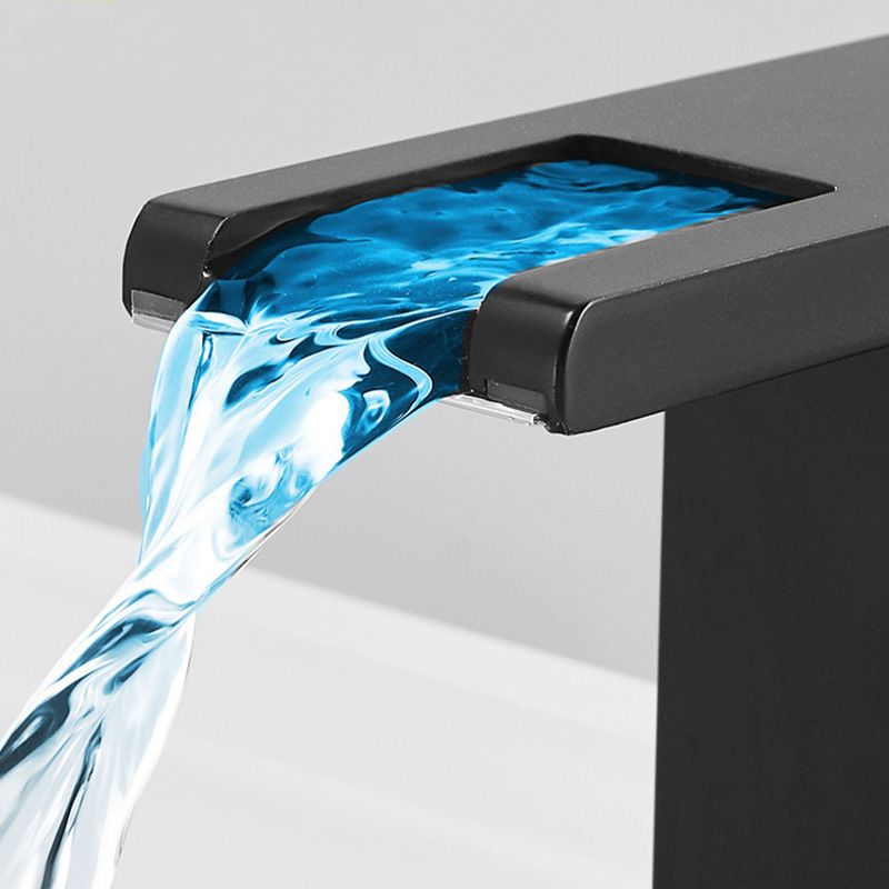 Modern Basin Lavatory Faucet Single-handle Vanity Sink Faucet Clearhalo 'Bathroom Remodel & Bathroom Fixtures' 'Bathroom Sink Faucets' 'Bathroom Sinks & Faucet Components' 'bathroom_sink_faucets' 'Home Improvement' 'home_improvement' 'home_improvement_bathroom_sink_faucets' 1200x1200_c0622eb6-f541-4b6f-9099-1b33d4c1ed8b