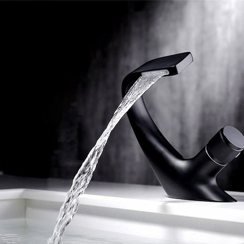 Contemporary Vessel Copper Brass Knob Handle Low Arc Vessel Faucet Clearhalo 'Bathroom Remodel & Bathroom Fixtures' 'Bathroom Sink Faucets' 'Bathroom Sinks & Faucet Components' 'bathroom_sink_faucets' 'Home Improvement' 'home_improvement' 'home_improvement_bathroom_sink_faucets' 1200x1200_c1a38c29-b382-46bd-ba71-66c8892d413a