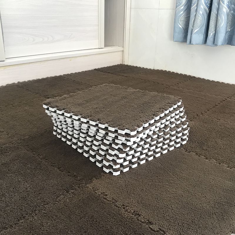 Carpet Floor Tile Level Loop Interlocking Non-Skid Carpet Tiles Clearhalo 'Carpet Tiles & Carpet Squares' 'carpet_tiles_carpet_squares' 'Flooring 'Home Improvement' 'home_improvement' 'home_improvement_carpet_tiles_carpet_squares' Walls and Ceiling' 1200x1200_c52dccf5-1f45-4572-8cde-13d16d6ad01b