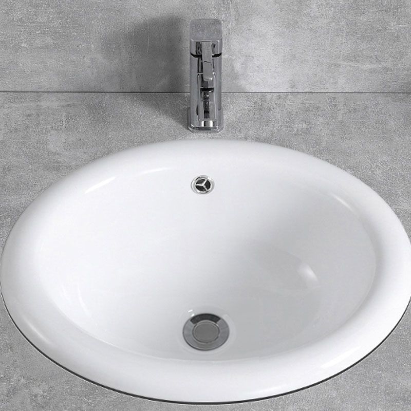 Contemporary Bathroom Sink with Overflow Porcelain Round Vessel Lavatory Sink Clearhalo 'Bathroom Remodel & Bathroom Fixtures' 'Bathroom Sinks & Faucet Components' 'Bathroom Sinks' 'bathroom_sink' 'Home Improvement' 'home_improvement' 'home_improvement_bathroom_sink' 1200x1200_c630af5b-803e-4350-914f-9b23778c4103