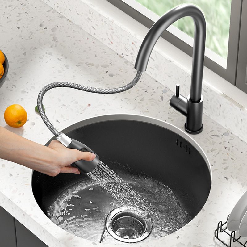 Modern Style Kitchen Sink Stainless Steel Round Kitchen Sink with Drain Strainer Kit Clearhalo 'Home Improvement' 'home_improvement' 'home_improvement_kitchen_sinks' 'Kitchen Remodel & Kitchen Fixtures' 'Kitchen Sinks & Faucet Components' 'Kitchen Sinks' 'kitchen_sinks' 1200x1200_c71e8a3a-50c3-445e-84eb-c75e46dfa90b