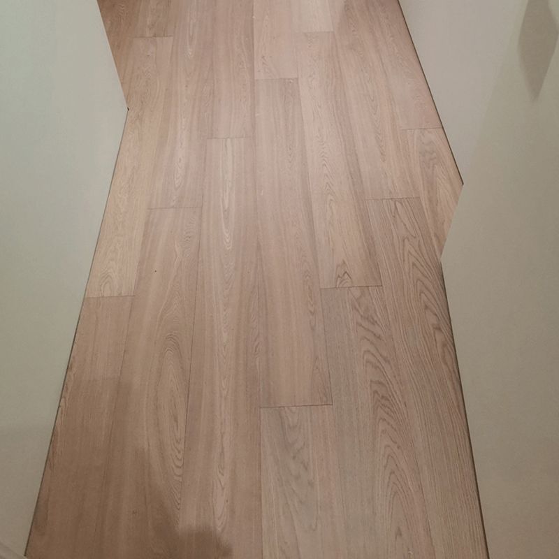 Traditional Oak Wooden Wall Plank Smooth Click Lock Hardwood Deck Tiles Clearhalo 'Flooring 'Hardwood Flooring' 'hardwood_flooring' 'Home Improvement' 'home_improvement' 'home_improvement_hardwood_flooring' Walls and Ceiling' 1200x1200_c797d02e-f8ee-467a-a5f0-e6f350f85e31