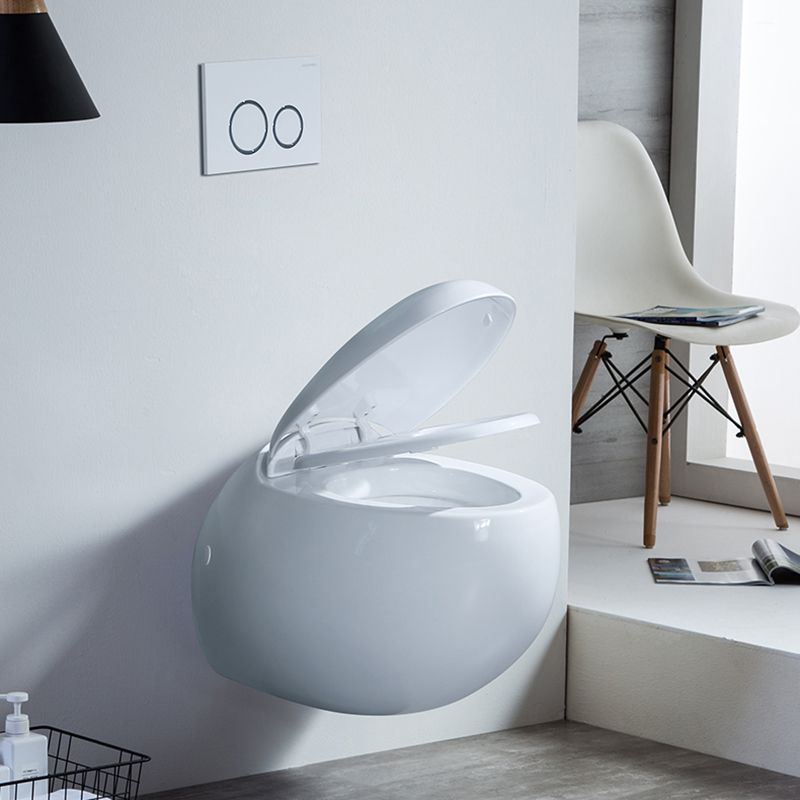 Contemporary Flush Toilet Round One Piece Toilet Wall Mount Porcelain Toilet Clearhalo 'Bathroom Remodel & Bathroom Fixtures' 'Home Improvement' 'home_improvement' 'home_improvement_toilets' 'Toilets & Bidets' 'Toilets' 1200x1200_c9d2d874-385d-4aab-8f42-10a58f122843