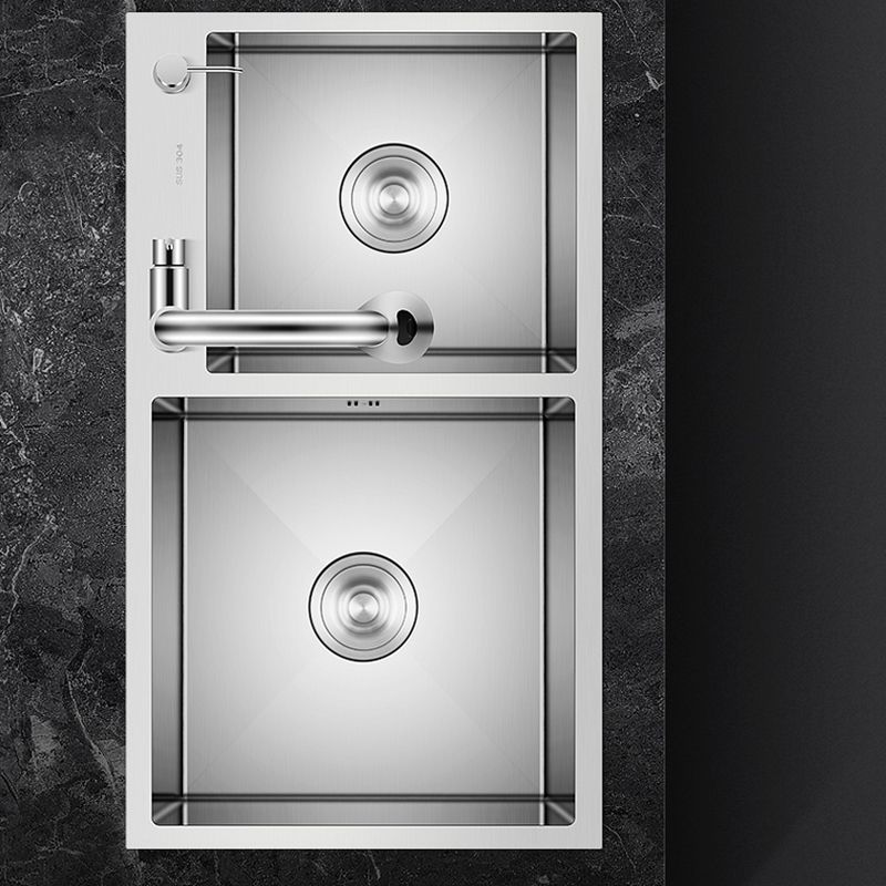 Classic Kitchen Sink Stainless Steel Kitchen Sink with Soap Dispenser Clearhalo 'Home Improvement' 'home_improvement' 'home_improvement_kitchen_sinks' 'Kitchen Remodel & Kitchen Fixtures' 'Kitchen Sinks & Faucet Components' 'Kitchen Sinks' 'kitchen_sinks' 1200x1200_c9ff7f41-f01f-445c-bec8-e16f9a5addcc