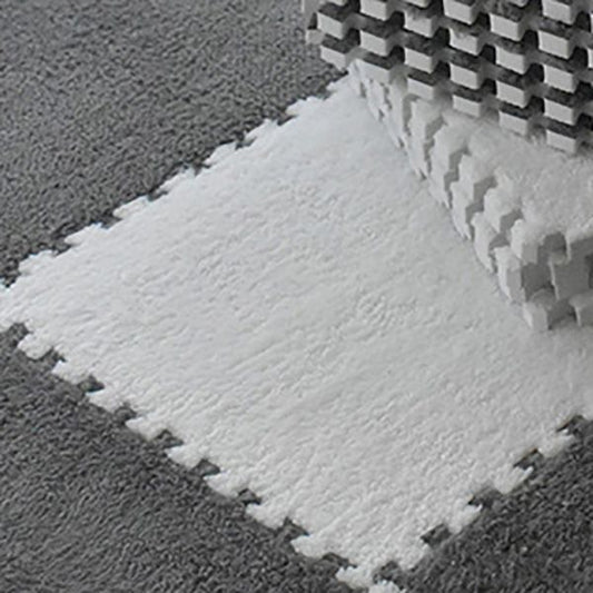 Modern Carpet Tiles Interlocking Level Loop Stain Resistant Carpet Tiles Clearhalo 'Carpet Tiles & Carpet Squares' 'carpet_tiles_carpet_squares' 'Flooring 'Home Improvement' 'home_improvement' 'home_improvement_carpet_tiles_carpet_squares' Walls and Ceiling' 1200x1200_cb46193e-9648-4c03-b25c-a773fdcf0af2