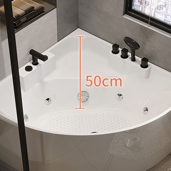 Modern Acrylic Corner Bath Soaking Seat Included Bathtub in White Clearhalo 'Bathroom Remodel & Bathroom Fixtures' 'Bathtubs' 'Home Improvement' 'home_improvement' 'home_improvement_bathtubs' 'Showers & Bathtubs' 1200x1200_cbd87c99-85af-479a-bd8a-f6d03d3aebf2
