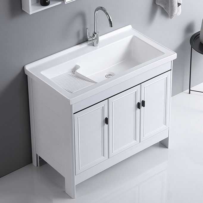 Rectangular White Vanity Freestanding Mirror Metal Frame Vanity with Soft Close Doors Clearhalo 'Bathroom Remodel & Bathroom Fixtures' 'Bathroom Vanities' 'bathroom_vanities' 'Home Improvement' 'home_improvement' 'home_improvement_bathroom_vanities' 1200x1200_cbeed3dd-3f55-4835-9161-a68e7e025d83