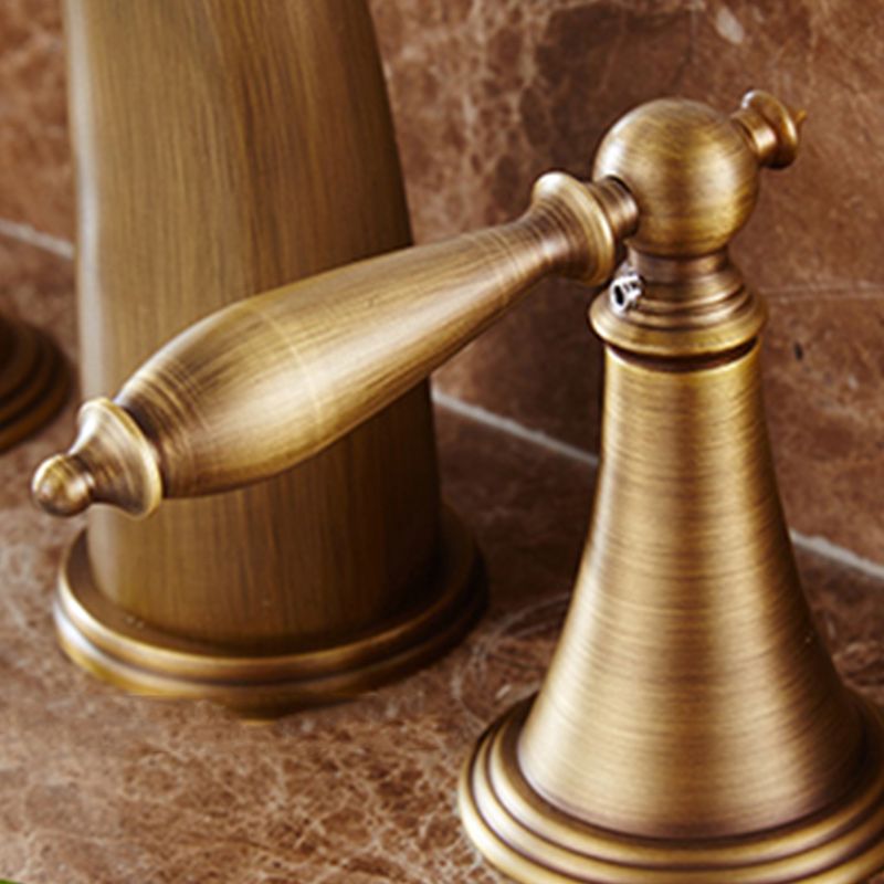 Traditional Vessel Faucet 3 Holes Two-Handle Bathroom Vessel Faucet Clearhalo 'Bathroom Remodel & Bathroom Fixtures' 'Bathroom Sink Faucets' 'Bathroom Sinks & Faucet Components' 'bathroom_sink_faucets' 'Home Improvement' 'home_improvement' 'home_improvement_bathroom_sink_faucets' 1200x1200_cc8c529e-1353-4e7f-80a1-104c855bb27d