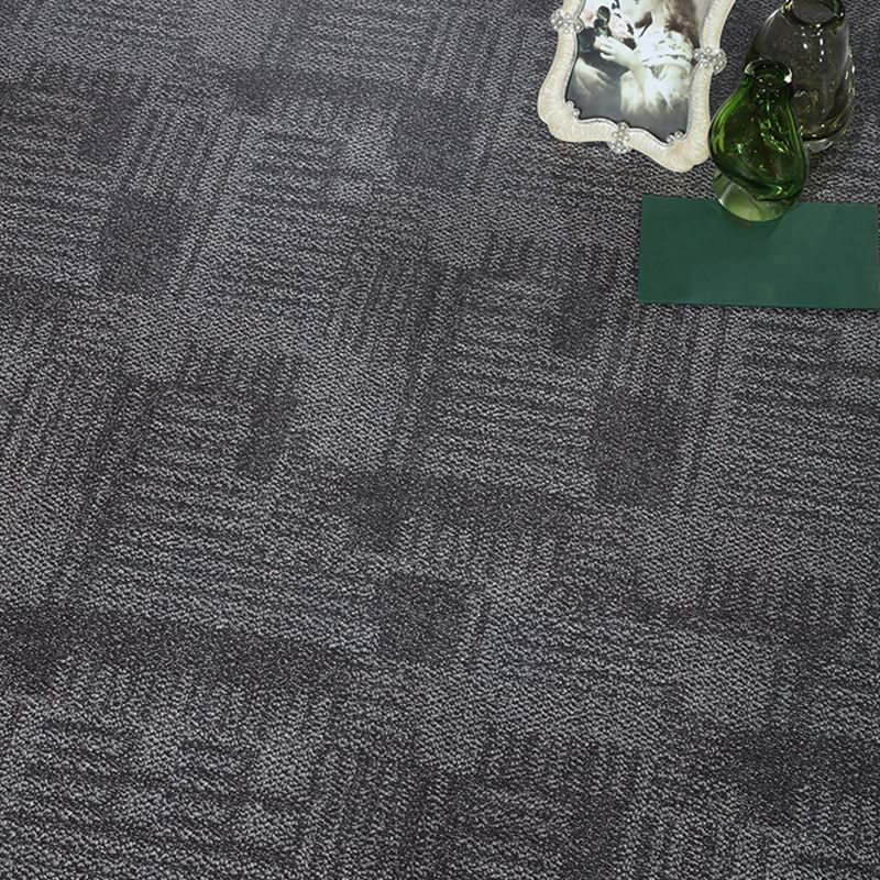 Grey Laminate Floor Slip Resistant Tongue and groove locking Laminate Clearhalo 'Flooring 'Home Improvement' 'home_improvement' 'home_improvement_laminate_flooring' 'Laminate Flooring' 'laminate_flooring' Walls and Ceiling' 1200x1200_ccee67cf-a60e-48ef-b19a-1b65e3a7f91d