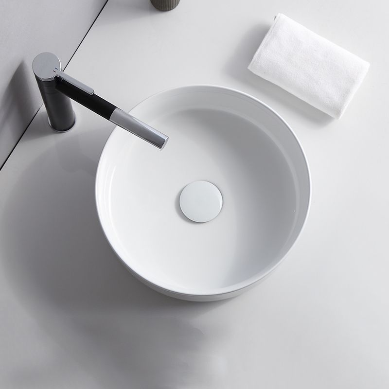 Modern Bathroom Sink Porcelain Solid Color Round Vessel Bathroom Sink Clearhalo 'Bathroom Remodel & Bathroom Fixtures' 'Bathroom Sinks & Faucet Components' 'Bathroom Sinks' 'bathroom_sink' 'Home Improvement' 'home_improvement' 'home_improvement_bathroom_sink' 1200x1200_ce083d3f-bb5b-48aa-9a19-e6e627570195
