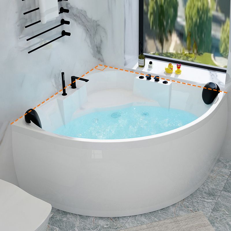Contemporary Corner Acrylic Bathtub Soaking/Whirlpool Bathtub with Seat Clearhalo 'Bathroom Remodel & Bathroom Fixtures' 'Bathtubs' 'Home Improvement' 'home_improvement' 'home_improvement_bathtubs' 'Showers & Bathtubs' 1200x1200_ce9715f5-a801-4c5e-82dd-c24ed18518e4