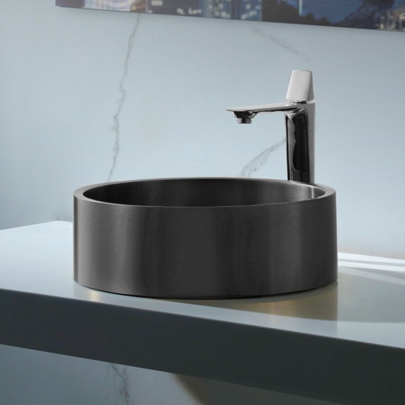Contemporary Bathroom Sink Metal Round Vessel Bathroom Sink with Pop-Up Drain Clearhalo 'Bathroom Remodel & Bathroom Fixtures' 'Bathroom Sinks & Faucet Components' 'Bathroom Sinks' 'bathroom_sink' 'Home Improvement' 'home_improvement' 'home_improvement_bathroom_sink' 1200x1200_cebdf955-b9c9-425c-8478-29263ff6459b
