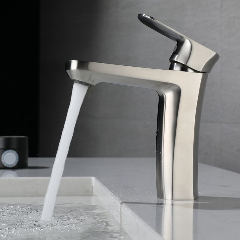 Square 1-Handle Bathroom Faucet 1 Hole Vessel Sink Bathroom Faucet Clearhalo 'Bathroom Remodel & Bathroom Fixtures' 'Bathroom Sink Faucets' 'Bathroom Sinks & Faucet Components' 'bathroom_sink_faucets' 'Home Improvement' 'home_improvement' 'home_improvement_bathroom_sink_faucets' 1200x1200_cf8d913f-85ab-4b38-86db-600554966954