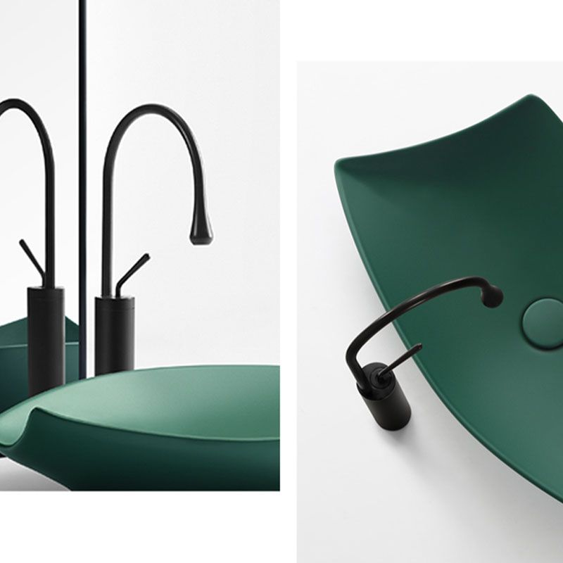 Modern Bathroom Sink Porcelain Specialty Vessel Bathroom Sink with Pop-Up Drain Clearhalo 'Bathroom Remodel & Bathroom Fixtures' 'Bathroom Sinks & Faucet Components' 'Bathroom Sinks' 'bathroom_sink' 'Home Improvement' 'home_improvement' 'home_improvement_bathroom_sink' 1200x1200_d00caf0d-5ee4-448a-bf37-a59000b245a8