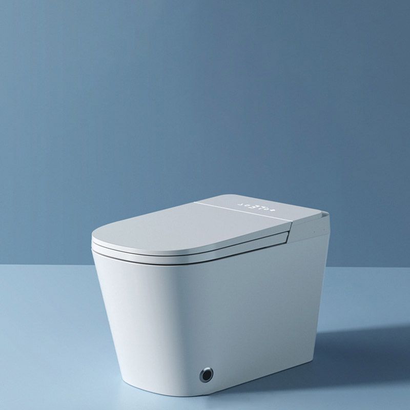 Modern White Skirted Toilet Bowl Siphon Jet Toilet with Seat for Bathroom Clearhalo 'Bathroom Remodel & Bathroom Fixtures' 'Home Improvement' 'home_improvement' 'home_improvement_toilets' 'Toilets & Bidets' 'Toilets' 1200x1200_d03f0a01-bd61-445d-9a6a-3c98b4e23a69