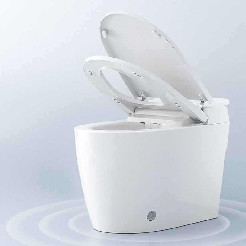 Modern Porcelain Toilet Floor Mounted Toilet Siphon Jet One Piece Toilet Clearhalo 'Bathroom Remodel & Bathroom Fixtures' 'Home Improvement' 'home_improvement' 'home_improvement_toilets' 'Toilets & Bidets' 'Toilets' 1200x1200_d1bb271c-4656-4609-a3f3-030cb47625c1