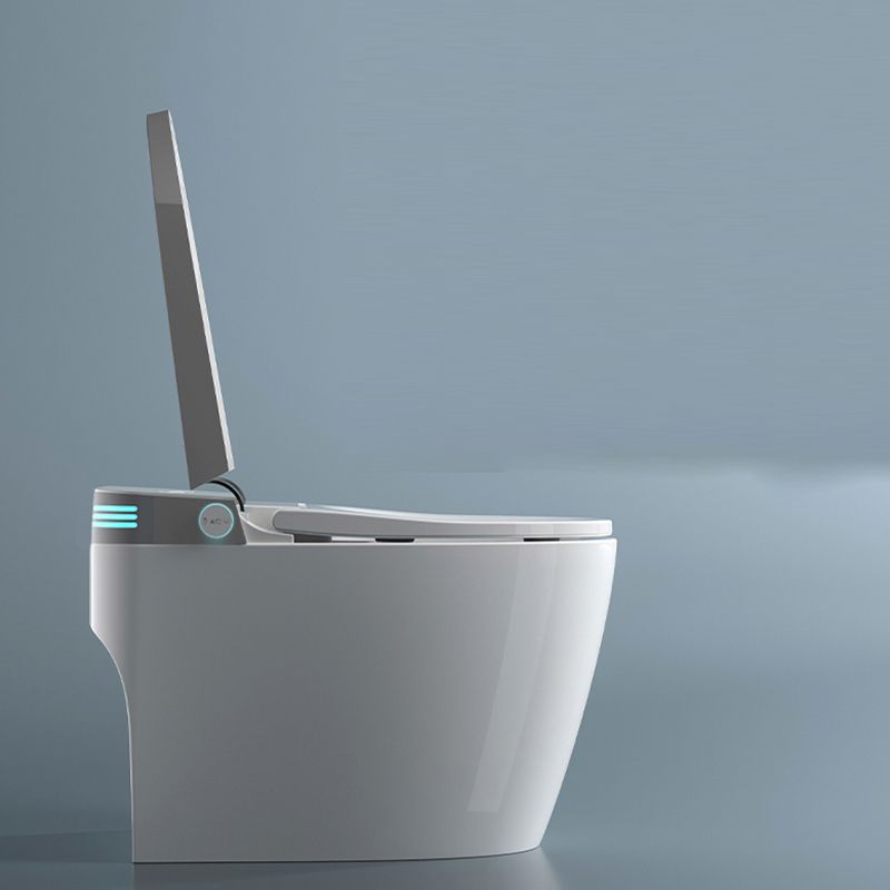 One Piece Toilet Modern Flush Toilet Porcelain Floor Mounted Siphon Jet Toilet Clearhalo 'Bathroom Remodel & Bathroom Fixtures' 'Home Improvement' 'home_improvement' 'home_improvement_toilets' 'Toilets & Bidets' 'Toilets' 1200x1200_d2535e62-89af-485a-832b-ac95d1b7aa4d