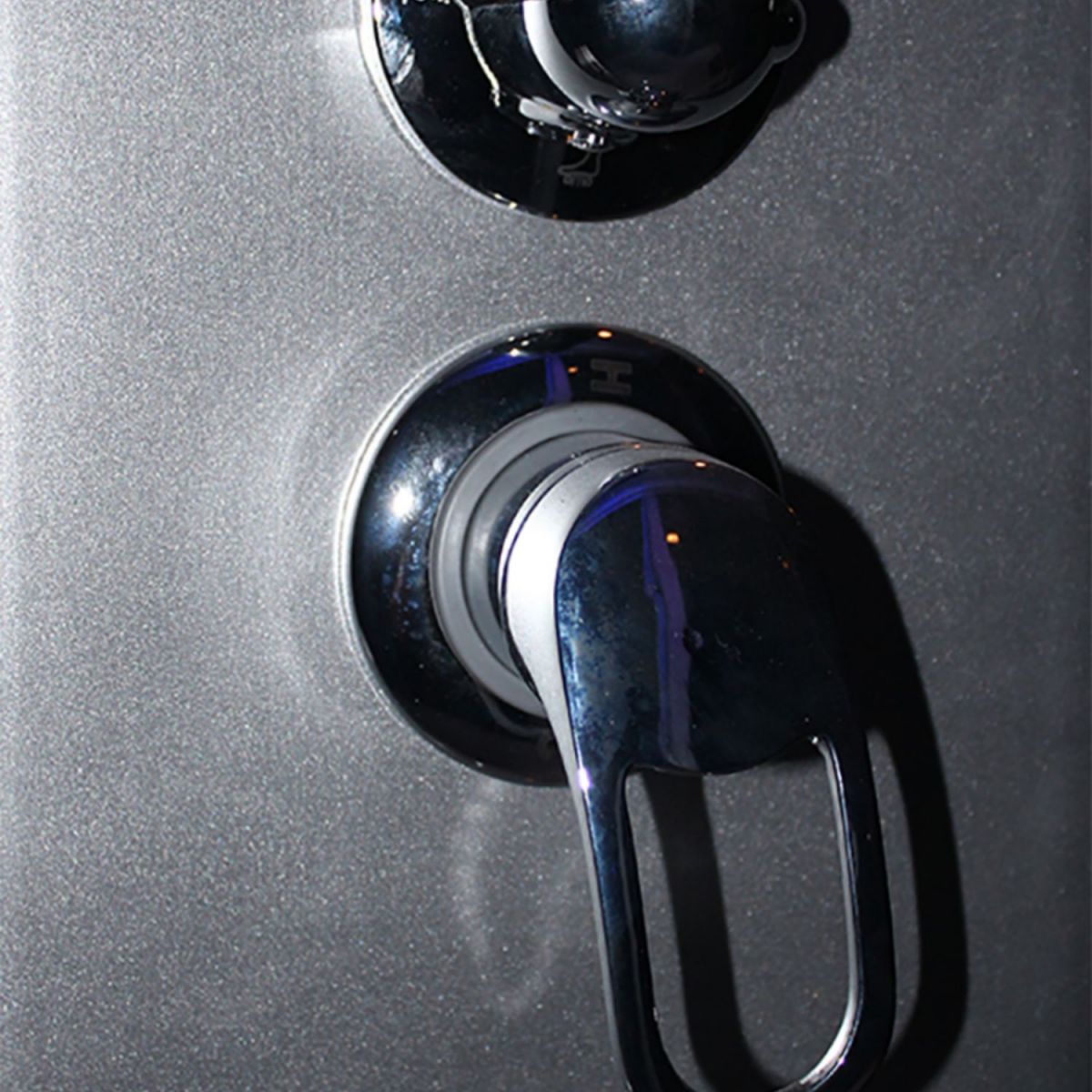 Single Sliding Tinted Tub & Shower Kit Framed Round Shower Kit Clearhalo 'Bathroom Remodel & Bathroom Fixtures' 'Home Improvement' 'home_improvement' 'home_improvement_shower_stalls_enclosures' 'Shower Stalls & Enclosures' 'shower_stalls_enclosures' 'Showers & Bathtubs' 1200x1200_d4821fb0-5887-49cd-98cb-556dfa7ba9d3