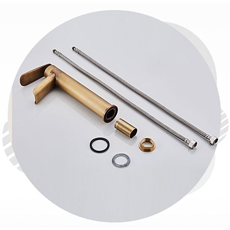 Farmhouse Style Faucet Single Lever Handle Faucet for Bathroom Clearhalo 'Bathroom Remodel & Bathroom Fixtures' 'Bathroom Sink Faucets' 'Bathroom Sinks & Faucet Components' 'bathroom_sink_faucets' 'Home Improvement' 'home_improvement' 'home_improvement_bathroom_sink_faucets' 1200x1200_d5b65a98-7d22-464a-84bc-fcb5ec18148a