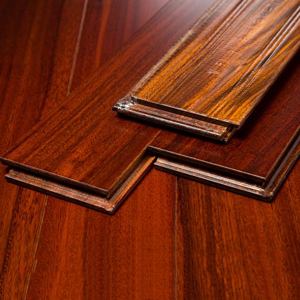 Modern Style Laminate Flooring Wooden Slip Resistant Laminate Clearhalo 'Flooring 'Home Improvement' 'home_improvement' 'home_improvement_laminate_flooring' 'Laminate Flooring' 'laminate_flooring' Walls and Ceiling' 1200x1200_d6e0afb3-e1e0-49c3-8d0c-def2a34da4cc
