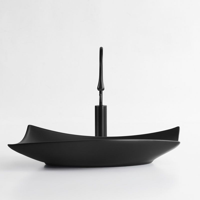 Modern Bathroom Sink Porcelain Specialty Vessel Bathroom Sink with Pop-Up Drain Clearhalo 'Bathroom Remodel & Bathroom Fixtures' 'Bathroom Sinks & Faucet Components' 'Bathroom Sinks' 'bathroom_sink' 'Home Improvement' 'home_improvement' 'home_improvement_bathroom_sink' 1200x1200_d730bf24-086f-47e3-8f12-b82fbbaaec9d