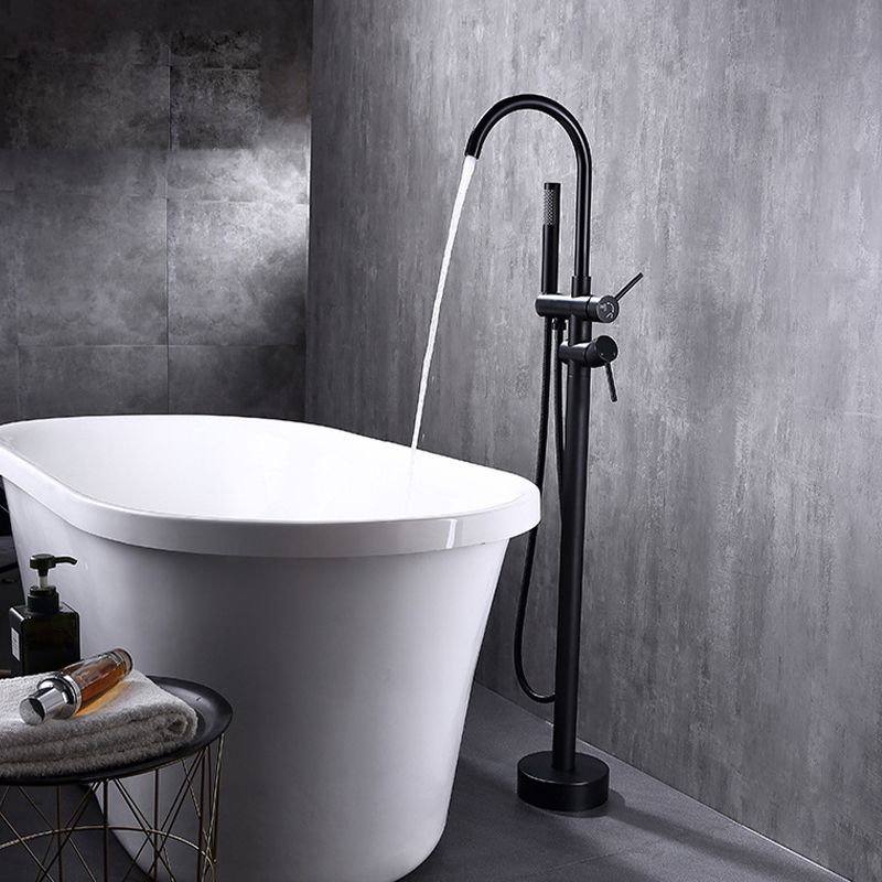 Traditional Floor Mounted Metal Freestanding Tub Filler Swivel Freestanding Faucet Clearhalo 'Bathroom Remodel & Bathroom Fixtures' 'Bathtub Faucets' 'bathtub_faucets' 'Home Improvement' 'home_improvement' 'home_improvement_bathtub_faucets' 1200x1200_d7329571-7828-4c38-b6fc-1a540c322ef9