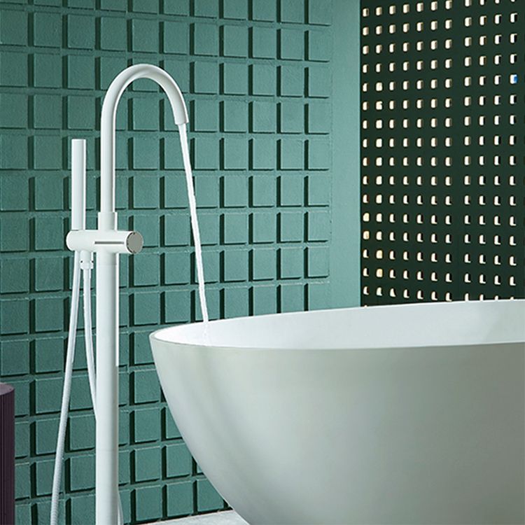 Floor Mounted Freestanding Tub Filler Metal Freestanding Bathtub Faucet in White Clearhalo 'Bathroom Remodel & Bathroom Fixtures' 'Bathtub Faucets' 'bathtub_faucets' 'Home Improvement' 'home_improvement' 'home_improvement_bathtub_faucets' 1200x1200_d7c3262b-0ff2-4ff1-bd4d-7984de58f149