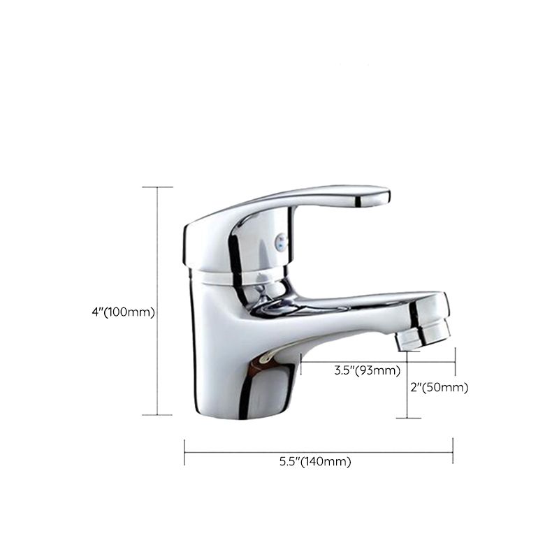 Contemporary Single Handle Kitchen Faucet Low Profile Faucet in Chrome Clearhalo 'Home Improvement' 'home_improvement' 'home_improvement_kitchen_faucets' 'Kitchen Faucets' 'Kitchen Remodel & Kitchen Fixtures' 'Kitchen Sinks & Faucet Components' 'kitchen_faucets' 1200x1200_d8055909-33ea-41a9-815d-fa4c53391608