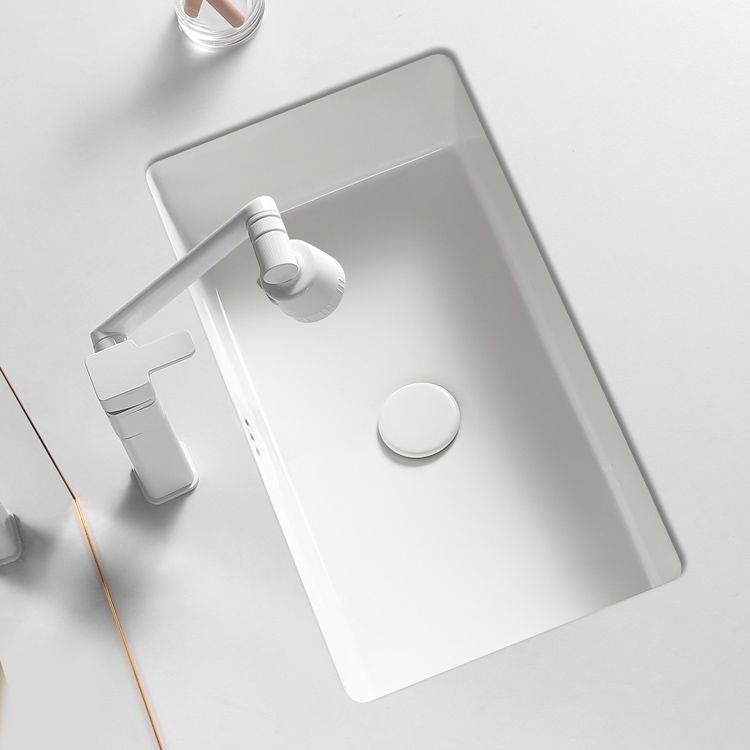 Traditional Undermount Vanity Sink Rectangular with Overflow and Drain Assembly Vessel Clearhalo 'Bathroom Remodel & Bathroom Fixtures' 'Bathroom Sinks & Faucet Components' 'Bathroom Sinks' 'bathroom_sink' 'Home Improvement' 'home_improvement' 'home_improvement_bathroom_sink' 1200x1200_d86493f9-cfdd-4b70-a85b-350819998811